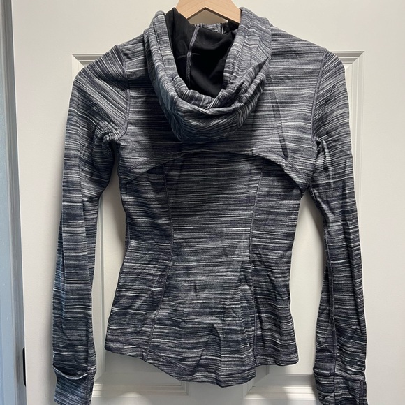 Lululemon hooded define jacket - Picture 2 of 4